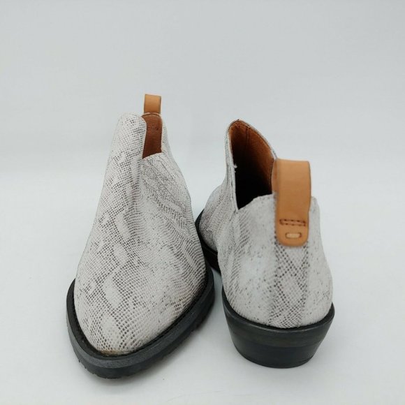 Gentle Souls Neptune Western Leather Ankle Boot 6 - Picture 3 of 9